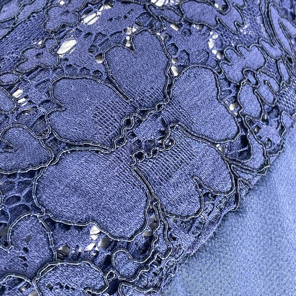 On The Go (OTG) Noel Navy Blue Sleeves Collard Button Up Lace Detail Blouse NWT - Picture 6 of 8